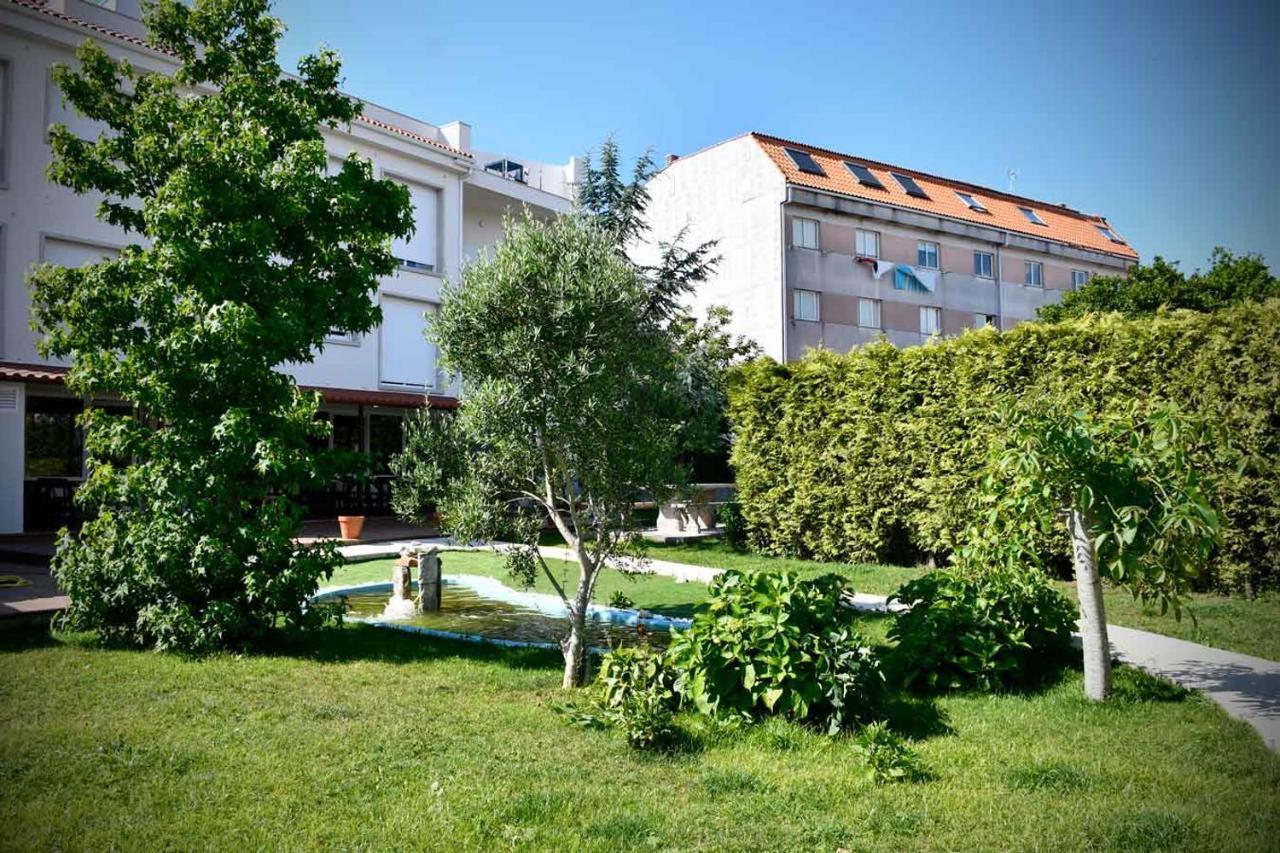 פוברה דו קאראמינל Pincheiro Apartamentos Turisticos מראה חיצוני תמונה